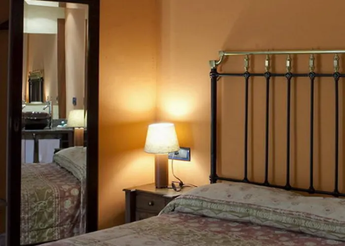 여관 Real La Vieja Chimenea-spa Herreros